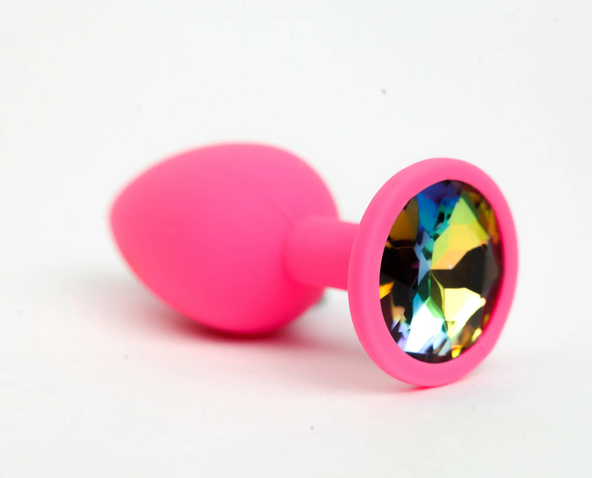 Анальная пробка силиконовая розовая с радужным стразом 7,6х2,8 см 47512-MM