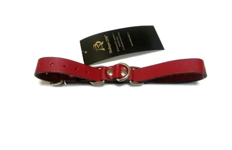 Наручники декоративные ременные с полукольцом Подиум 2 см, красные