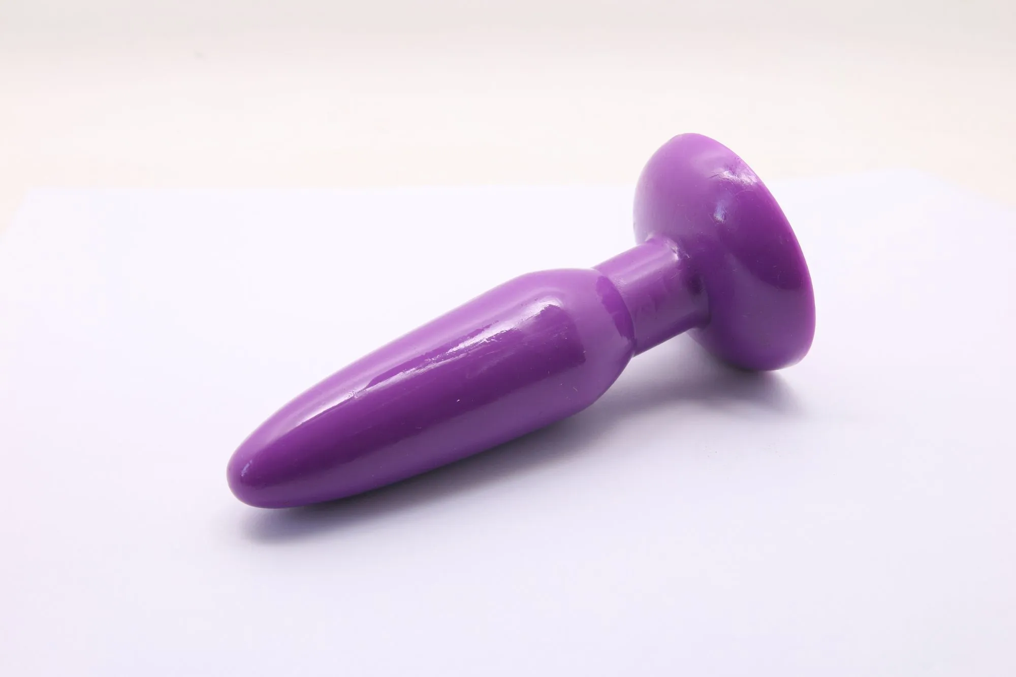 анальная пробка с присоской 3,7 см purple bi-017001r в России