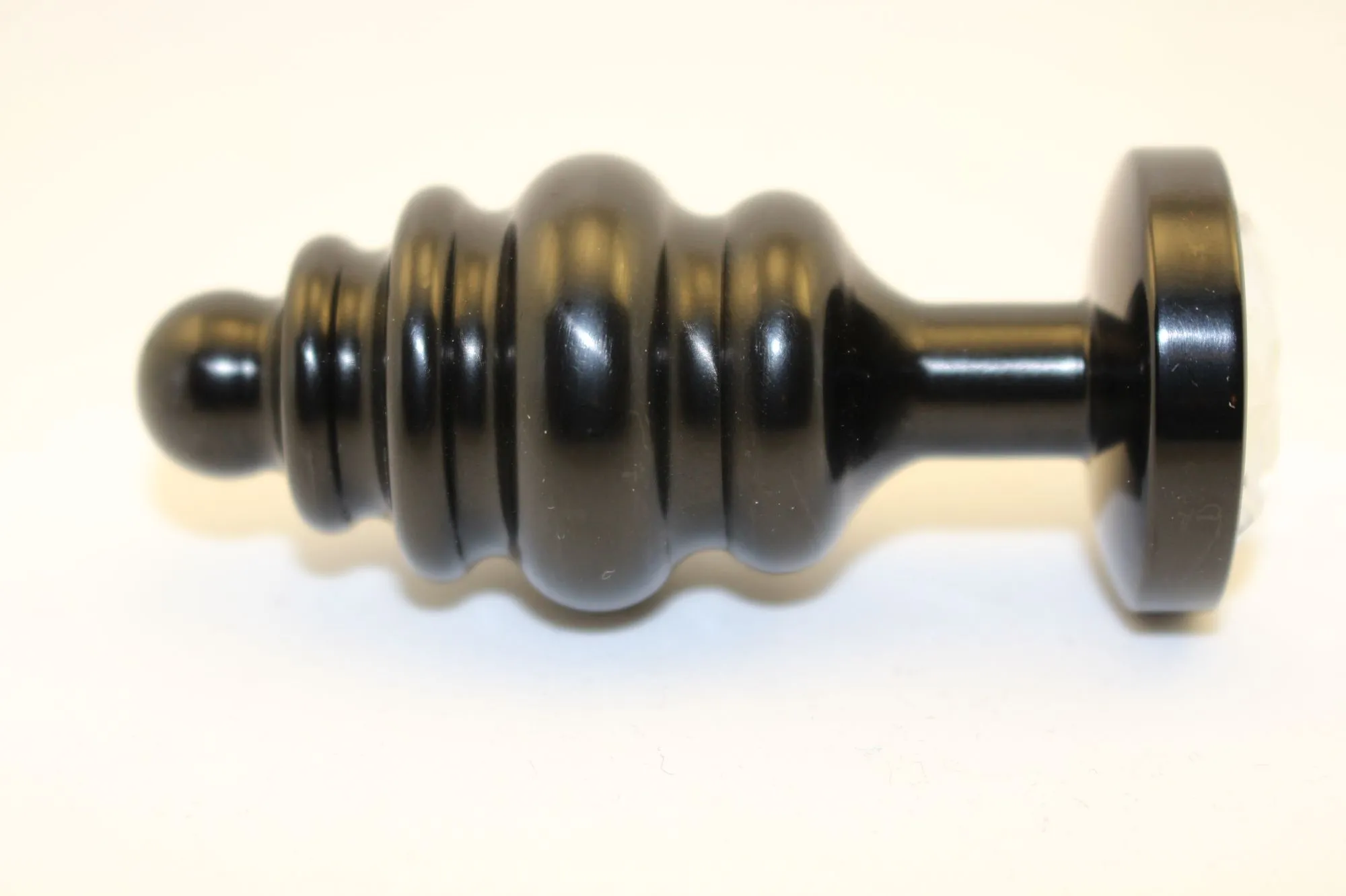 пробка металл 7,3х2,9см фигурная черная прозрачный страз 47427-4mm в России