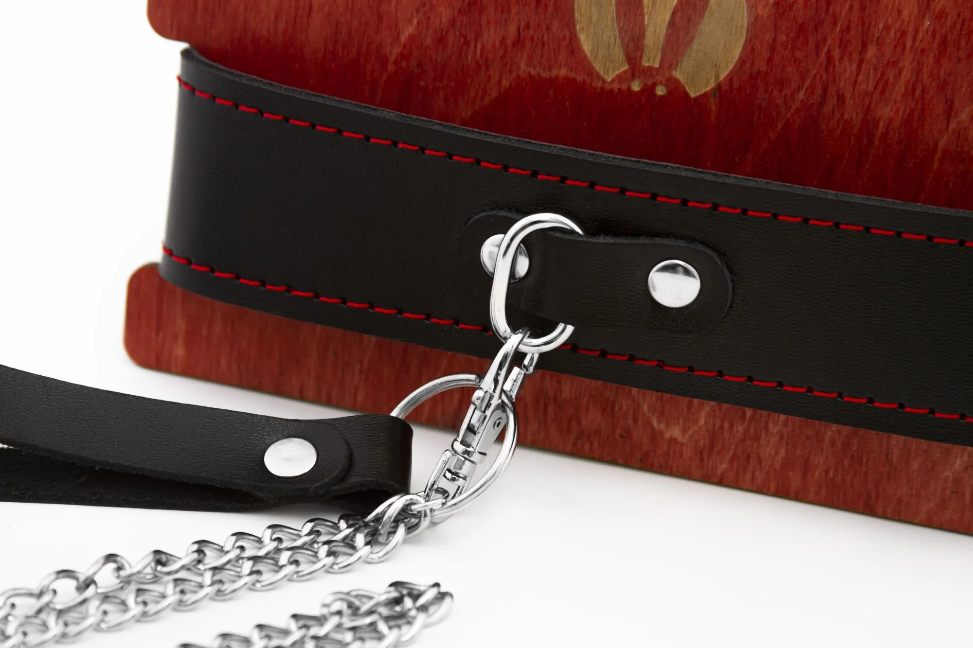 ошейник pinkrabbit двухслойный, с красной строчкой в России