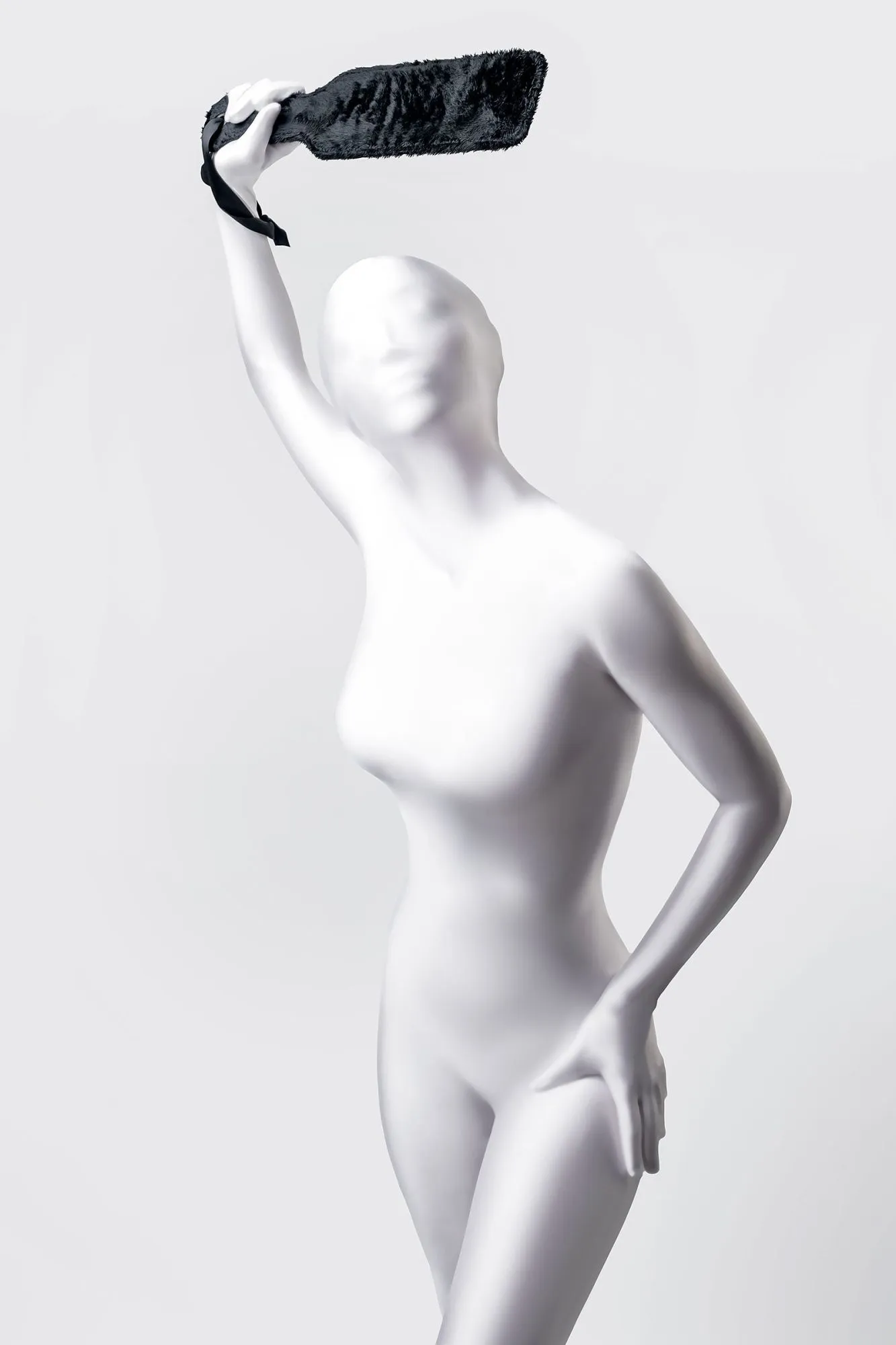 шлепалка anonymo #0009, полиэстер, красная, 37 см в России