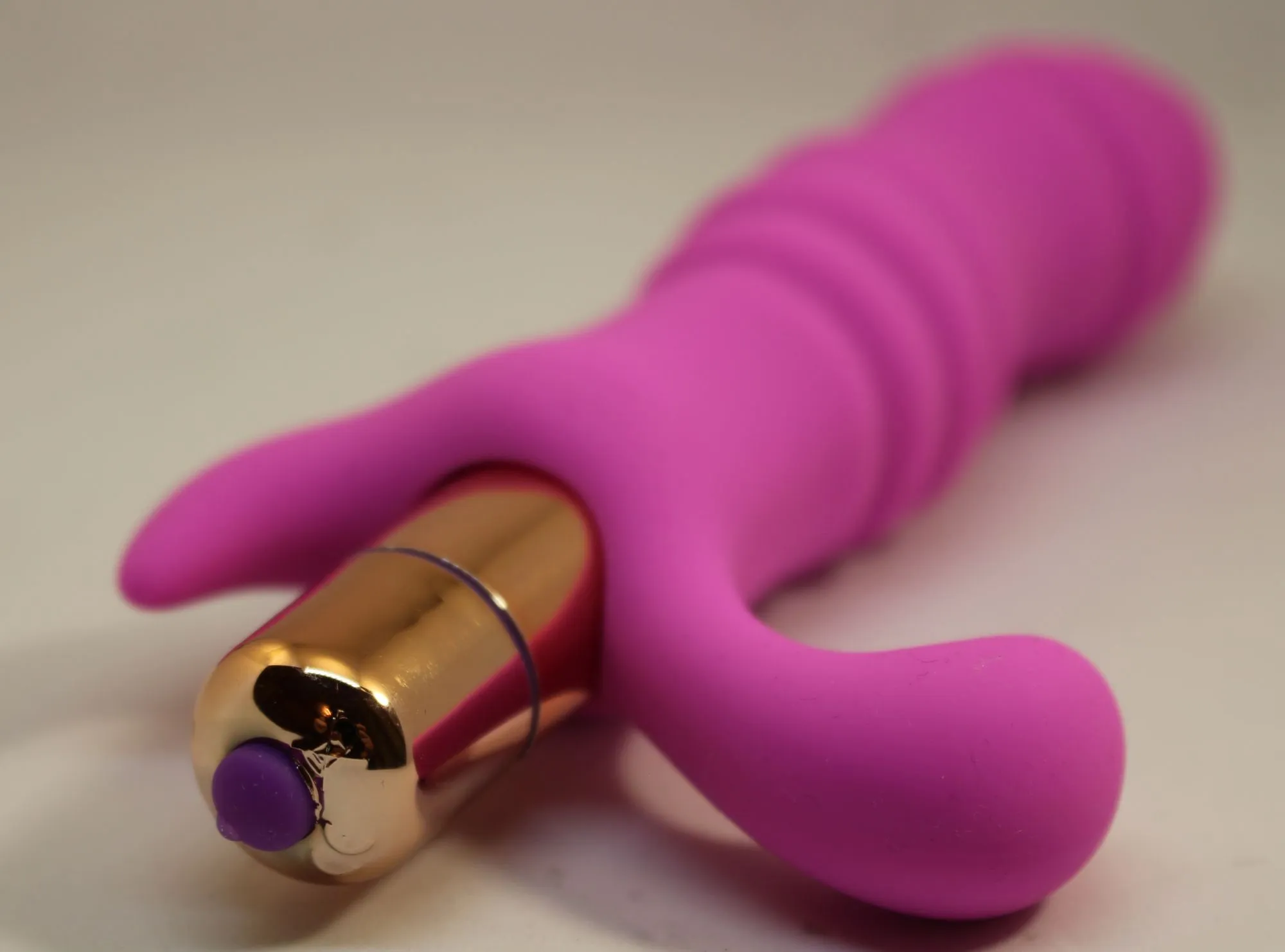 вибромассажер розовый рельефной для стимуляции точки g 47451-mm в России