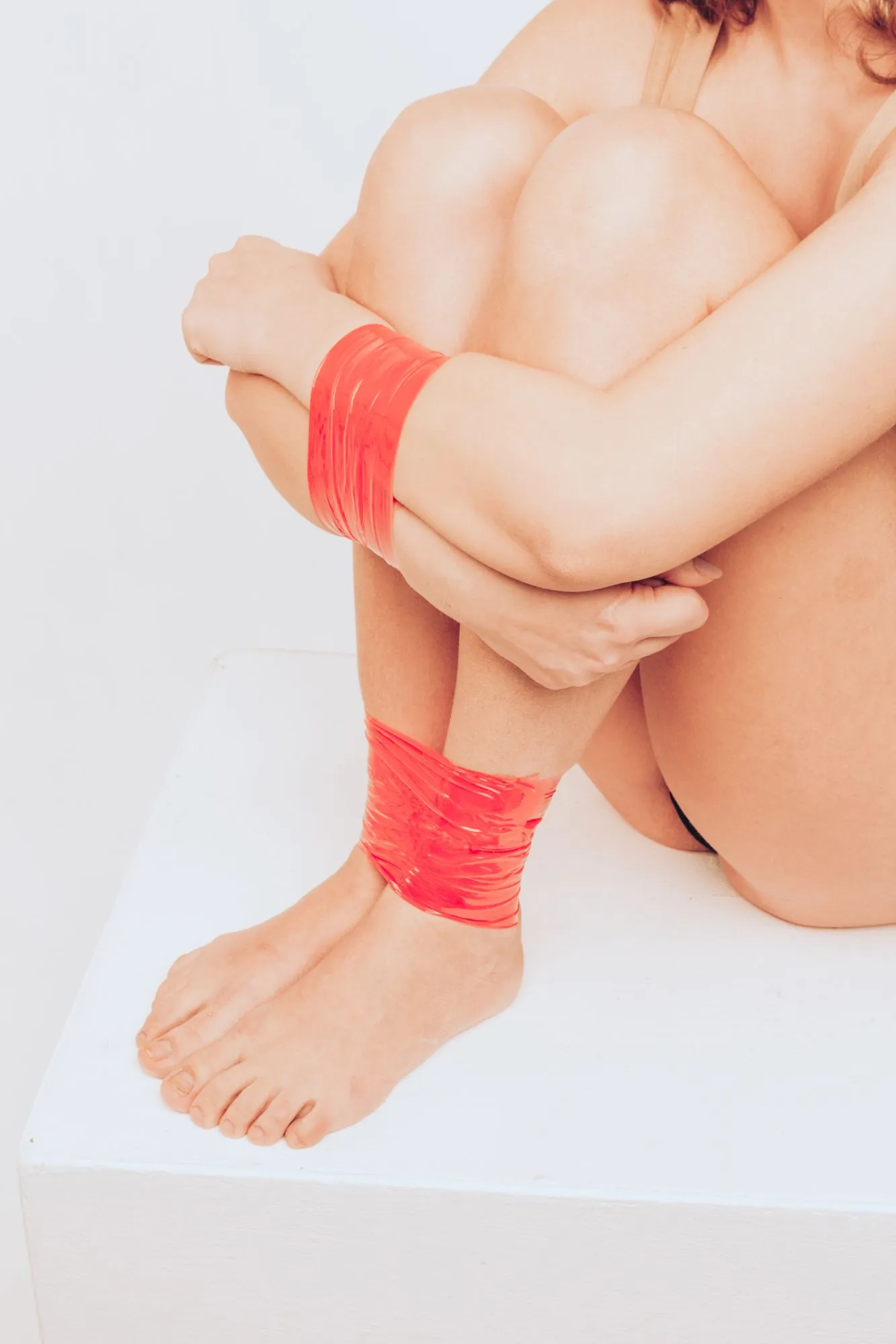 бондажная лента vanilla endorphin red 1169-01lola в России