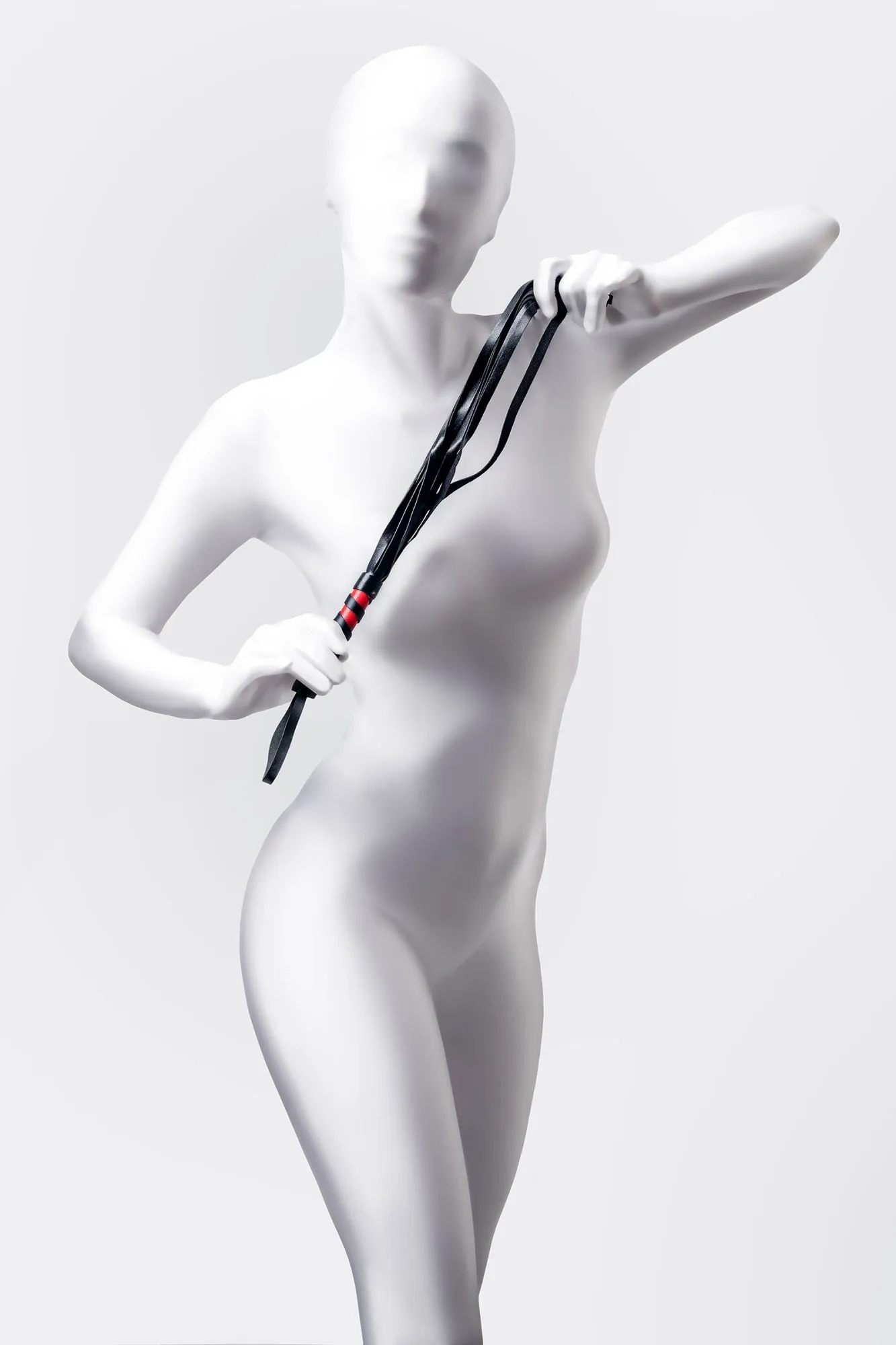 флоггер anonymo #0004, pu кожа, черный, 45 см в России