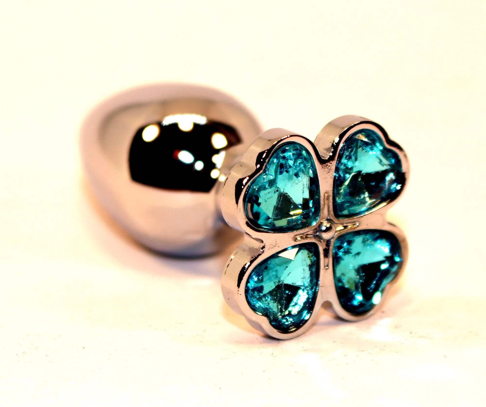 пробка анальная металл 7,5х2,8см с сердечком голубой страз 47439-1mm в России