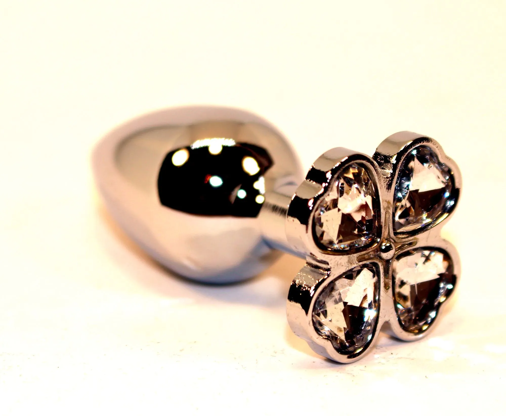 пробка анальная металл 7,5х2,8см с сердечком прозрачный страз 47439-4mm в России