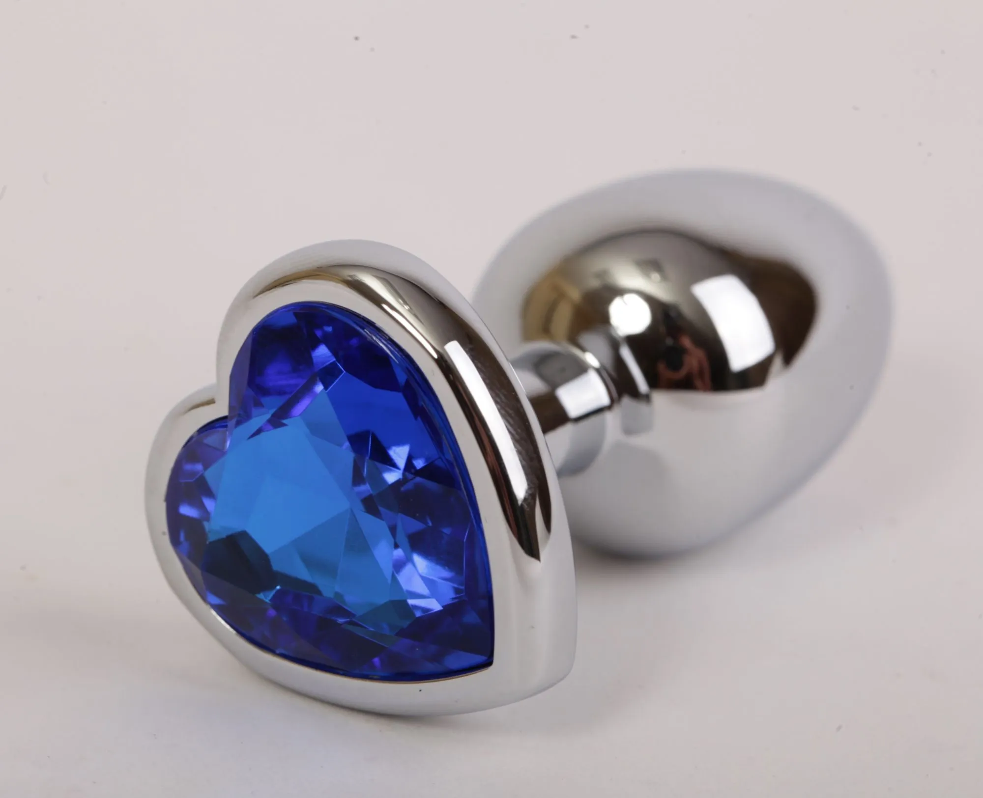 пробка металлическая 7,5х2,8см с сердечком синий страз 47105-mm в России