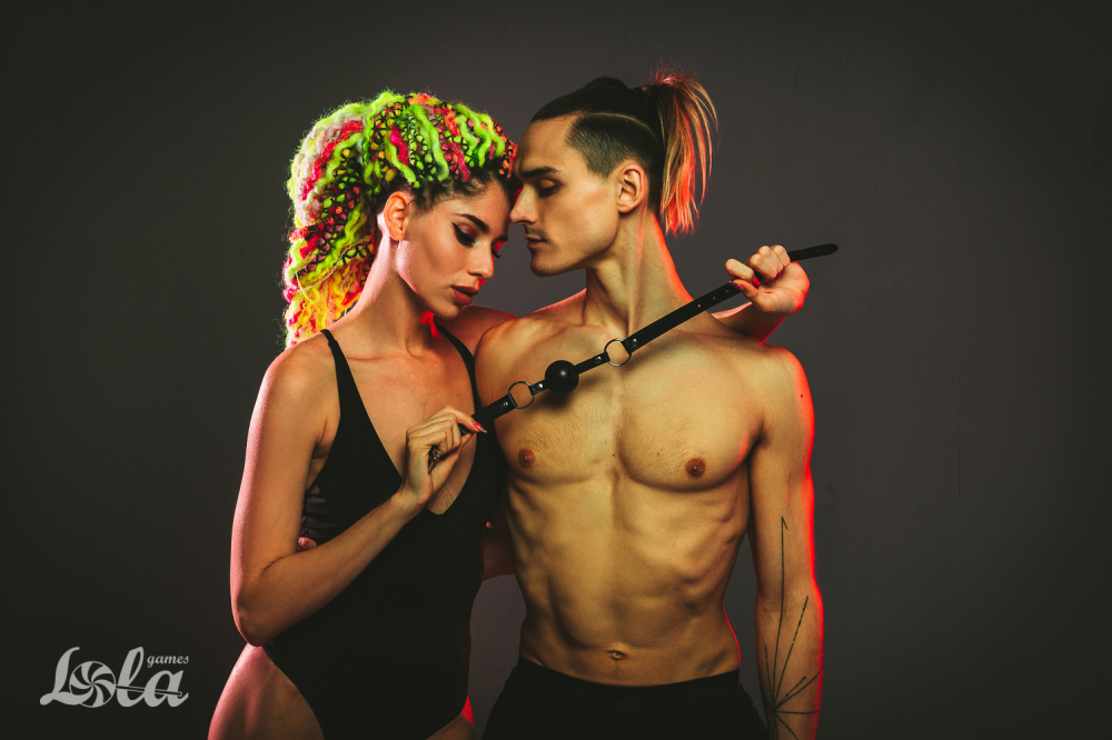 кляп party hard love addict black 1146-01lola в России