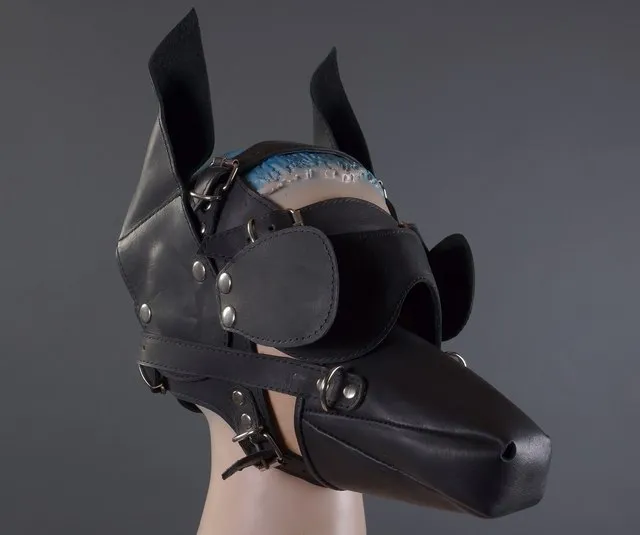 Шлем подиум пони, черный