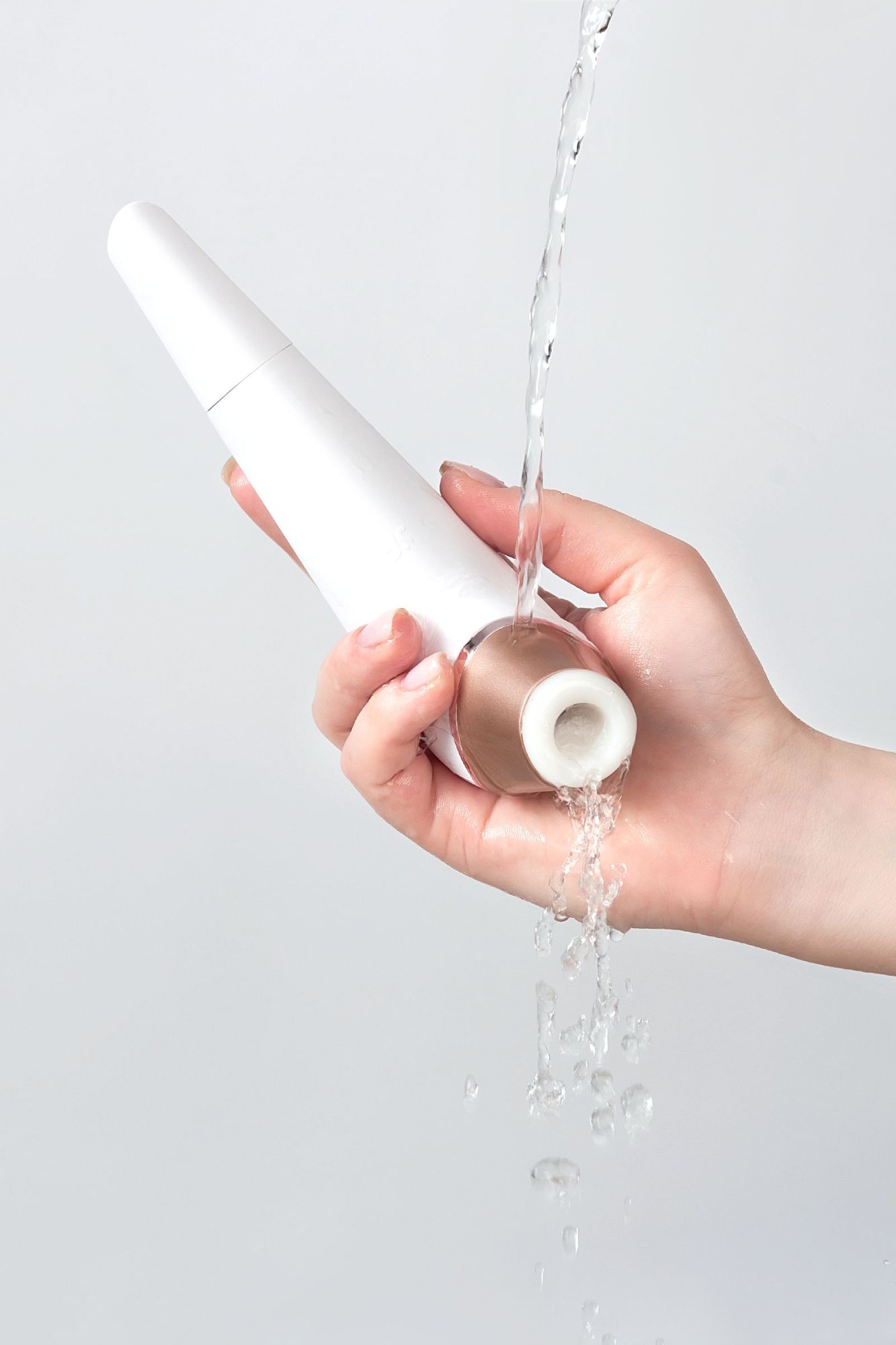 вакуум-волновой бесконтактный стимулятор клитора satisfyer 2 ng, abs пластик, белый, 17 см. в России
