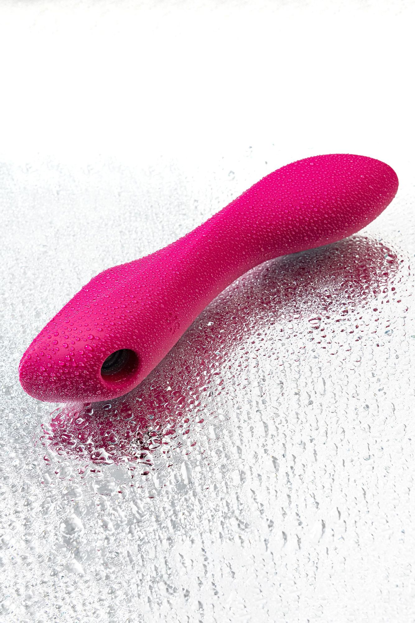 вакуум-волновой бесконтактный стимулятор клитора satisfyer curvy trinity 3, силикон, красный, 5,35см в России