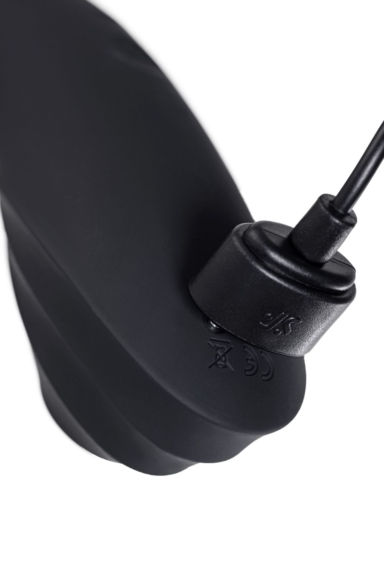 вакуум-волновой бесконтактный стимулятор клитора satisfyer curvy trinity 4, силикон, чёрный, 5,35 см в России
