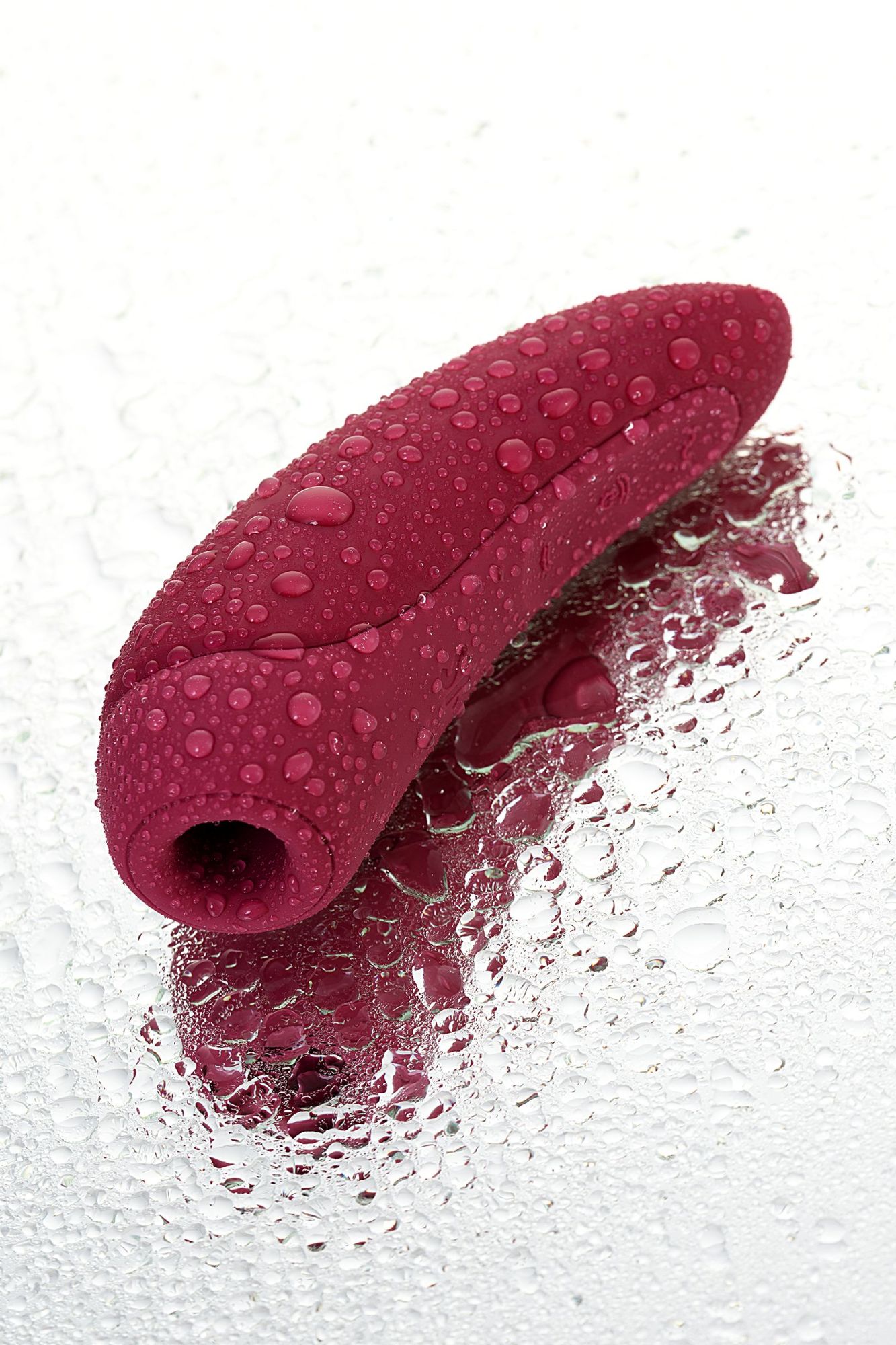 вакуум-волновой бесконтактный стимулятор клитора satisfyer curvy 1+, силикон, красный, 13,41 см. в России