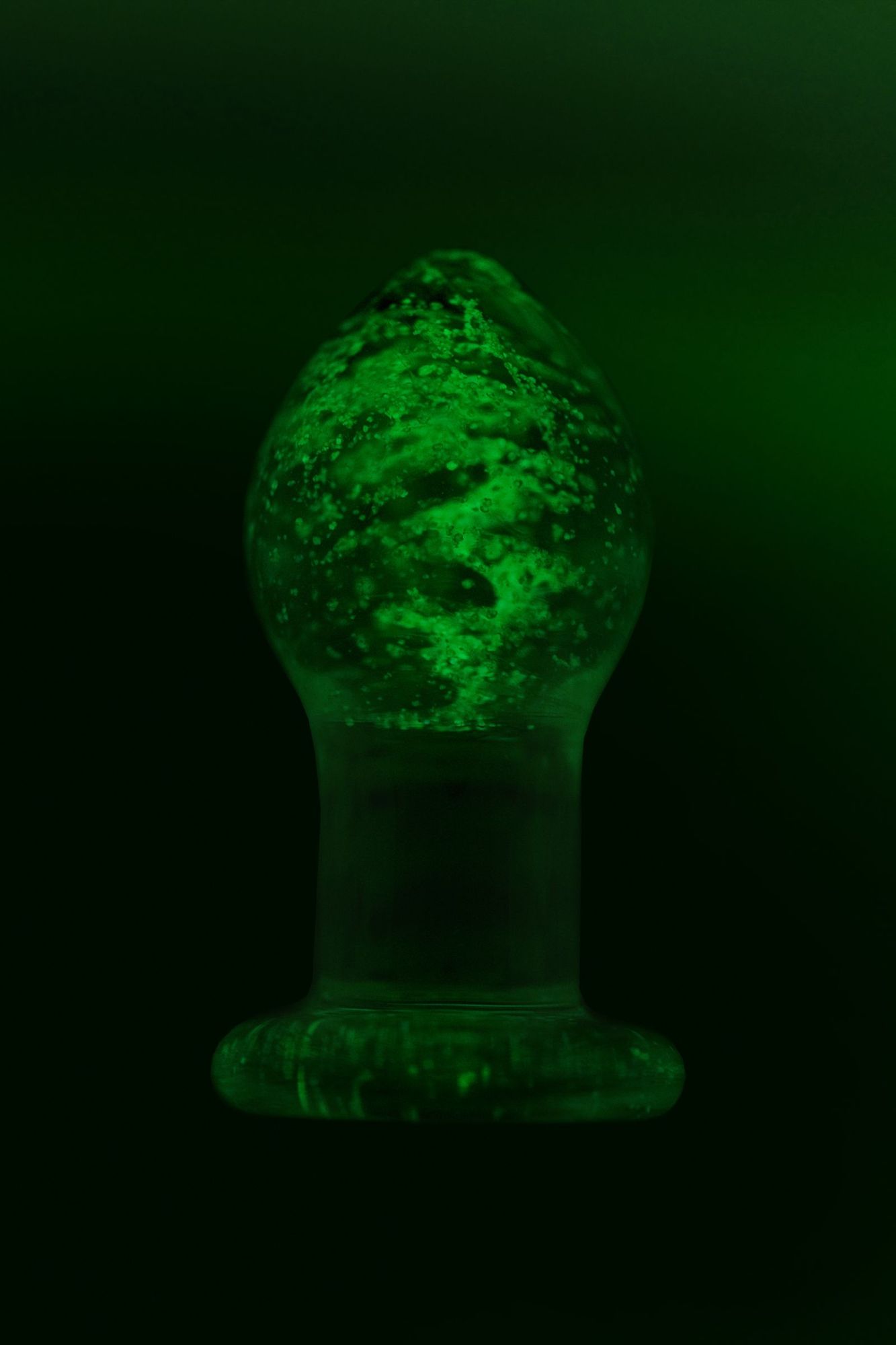 анальная втулка sexus glass светящаяся в темноте, стекло, прозрачная, 9 см в России