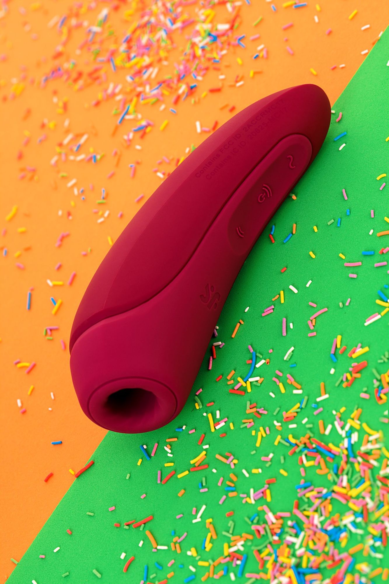 вакуум-волновой бесконтактный стимулятор клитора satisfyer curvy 1+, силикон, красный, 13,41 см. в России