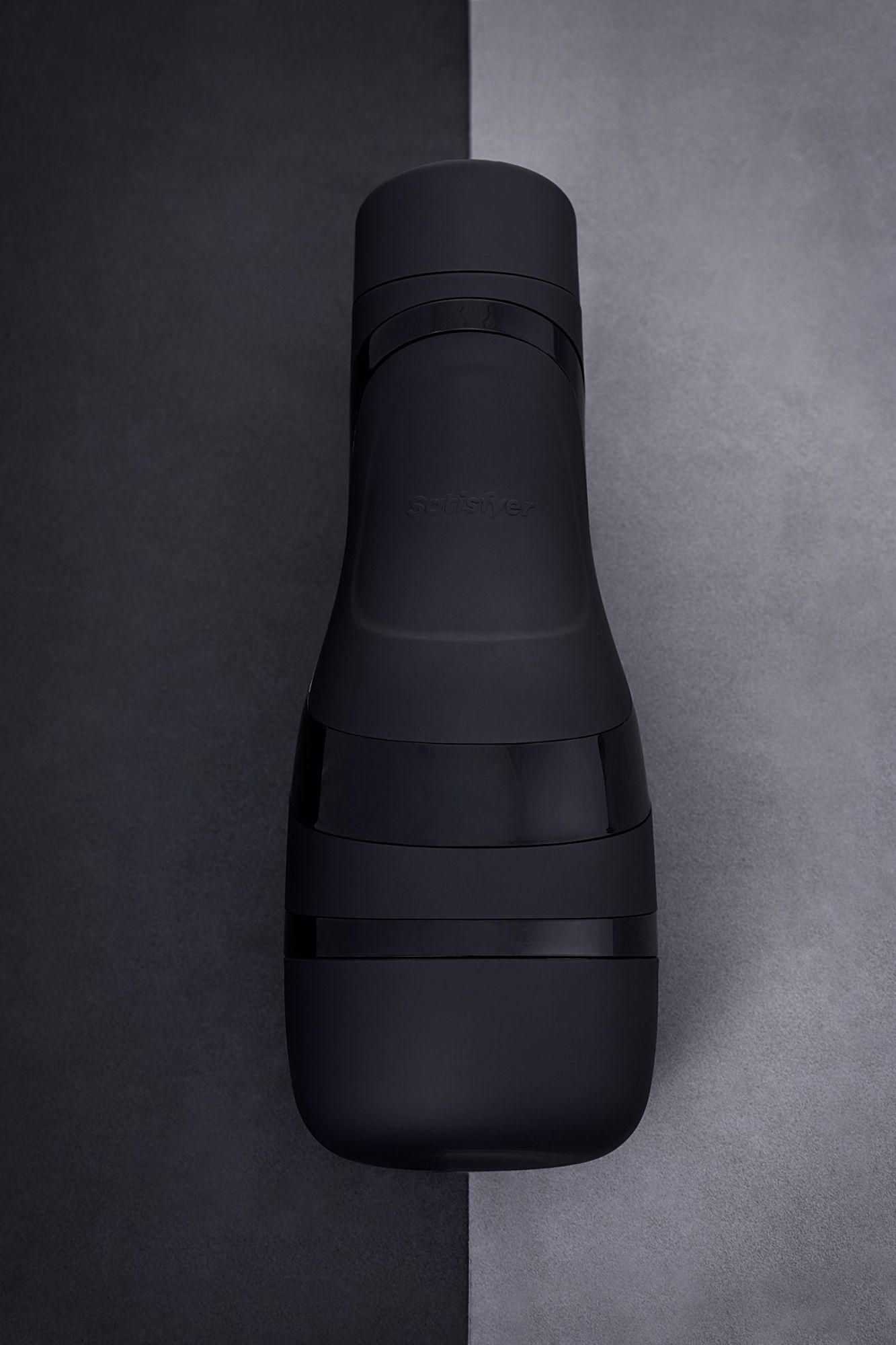 мастурбатор нереалистичный satisfyer men classic, tpe, чёрный, 25,4 см. в России