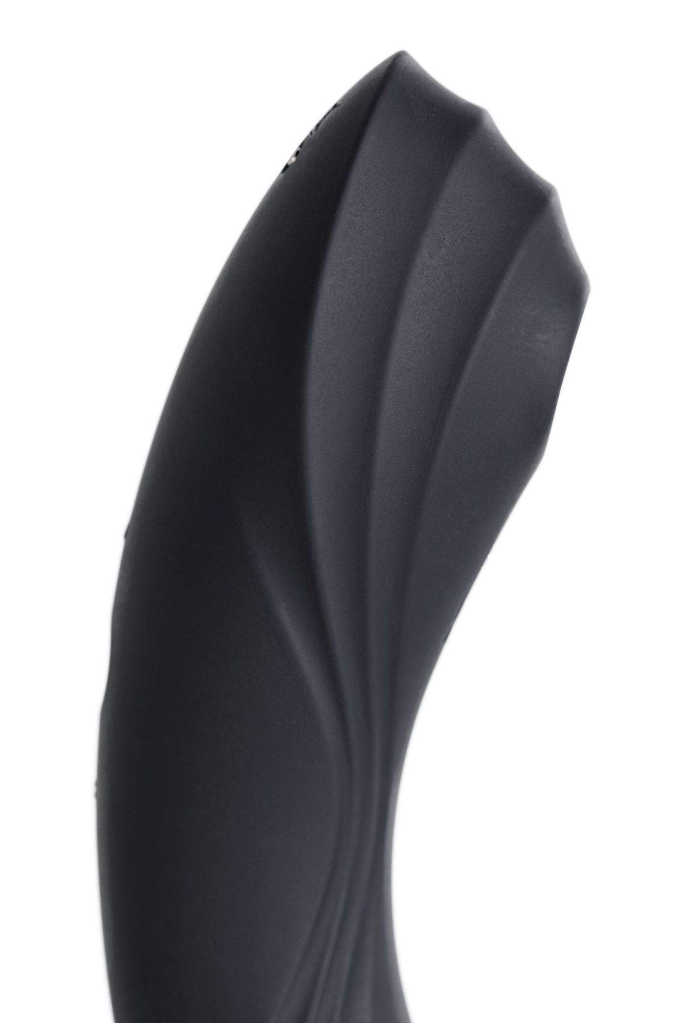 вакуум-волновой бесконтактный стимулятор клитора satisfyer curvy trinity 4, силикон, чёрный, 5,35 см в России