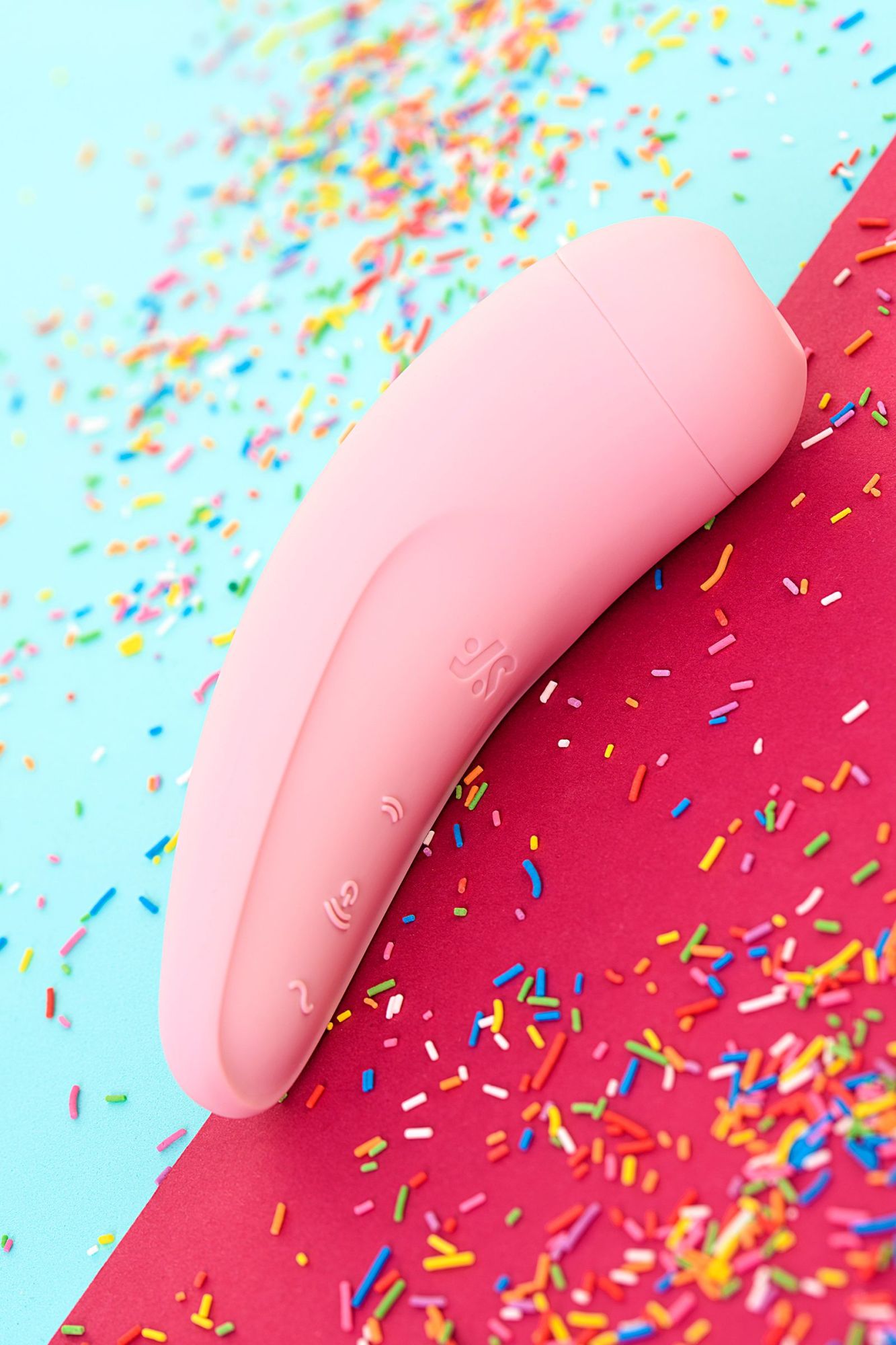 вакуум-волновой бесконтактный стимулятор клитора satisfyer curvy 2+, силикон, розовый, 13,41 см. в России