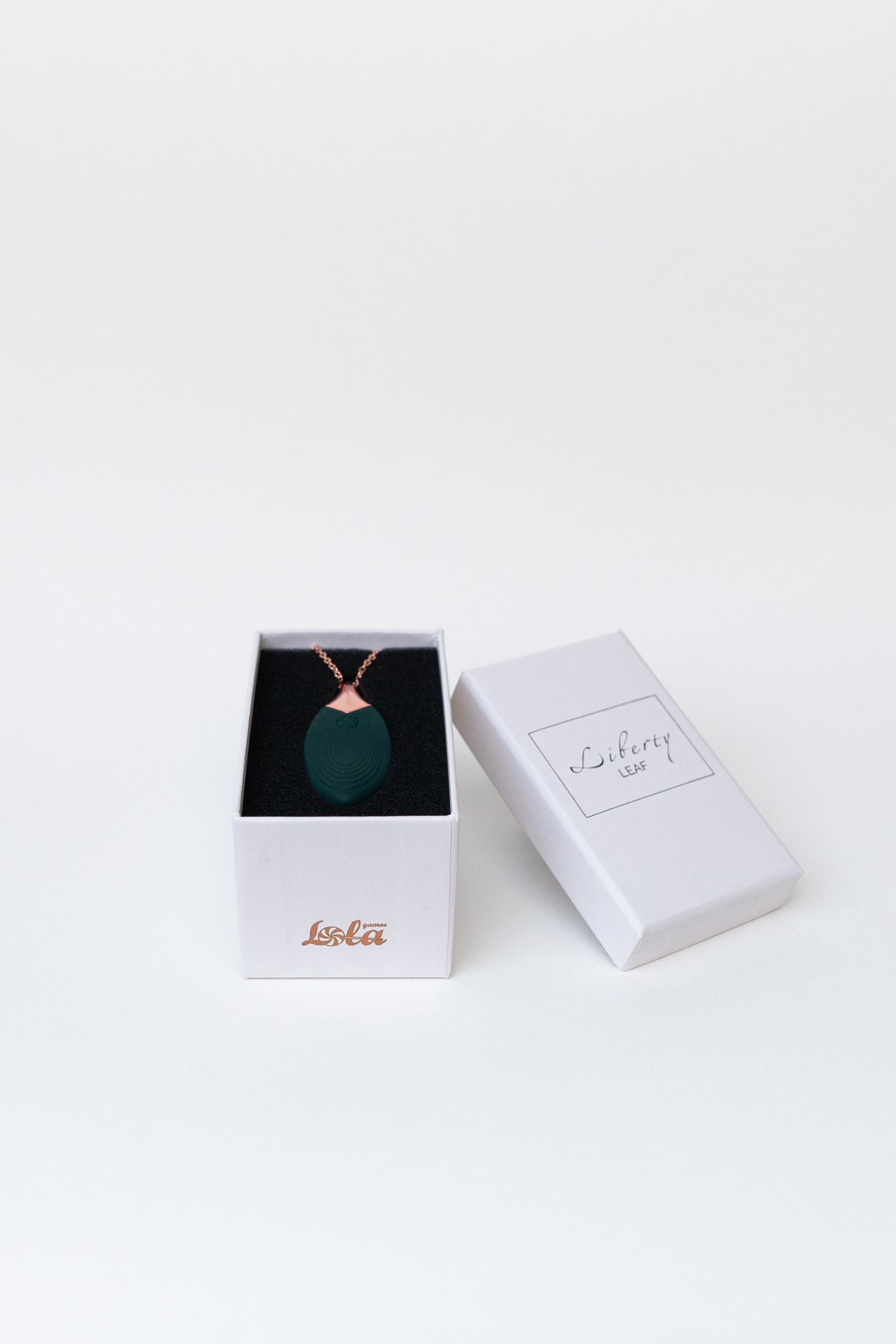 вибро-кулон liberty leaf 9300-01lola в России
