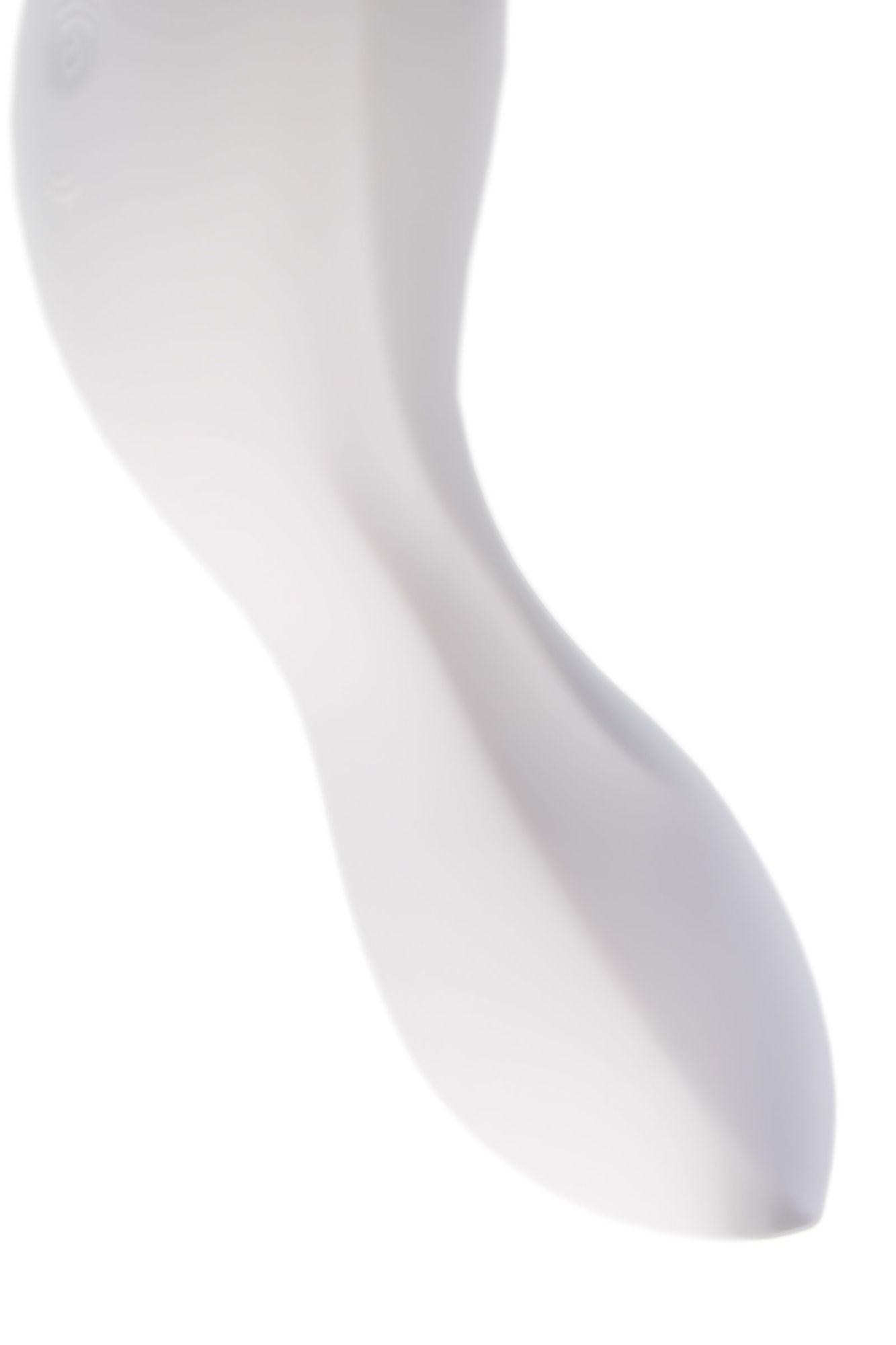 вакуумный стимулятор клитора satisfyer curvy trinity 5+, белый в России